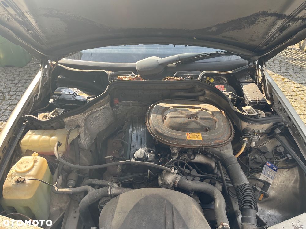 Mercedes-Benz Klasa E - 9