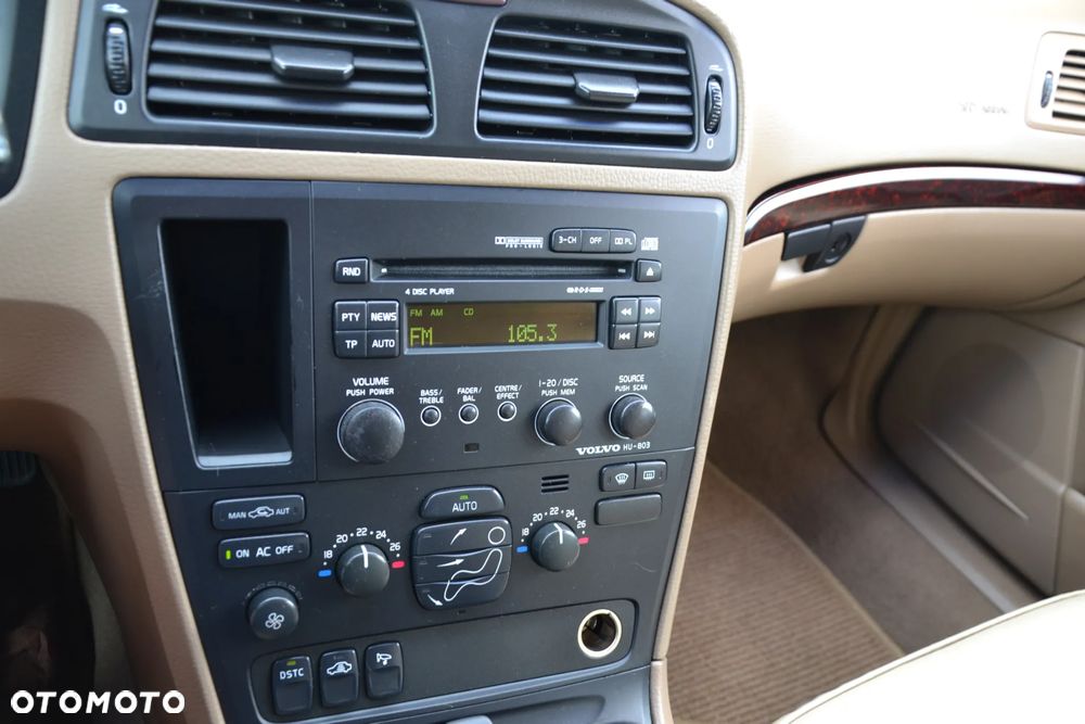 Volvo XC 70 AWD Premium - 19