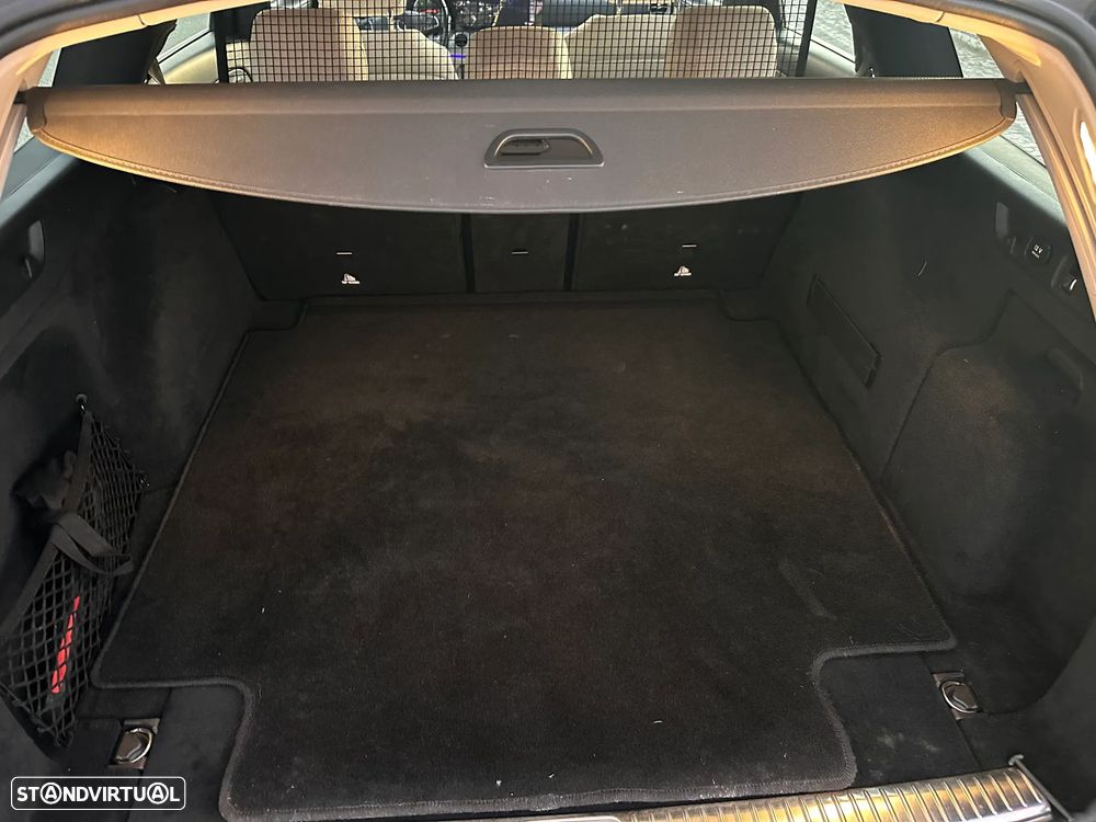 Mercedes-Benz E 220 d 9G-TRONIC Avantgarde - 36