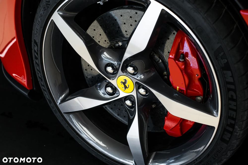 Ferrari Portofino M - 16