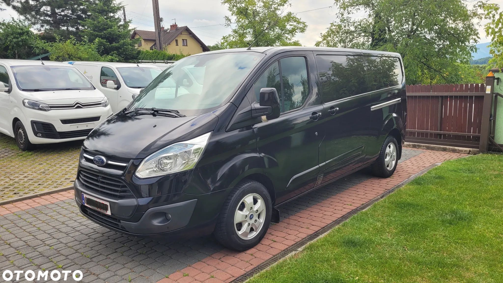 Ford TRANSIT CUSTOM LIMITED L2 2.2TDCI-155PS - 1