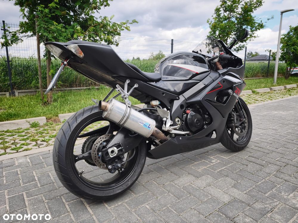 Suzuki GSX-R - 3