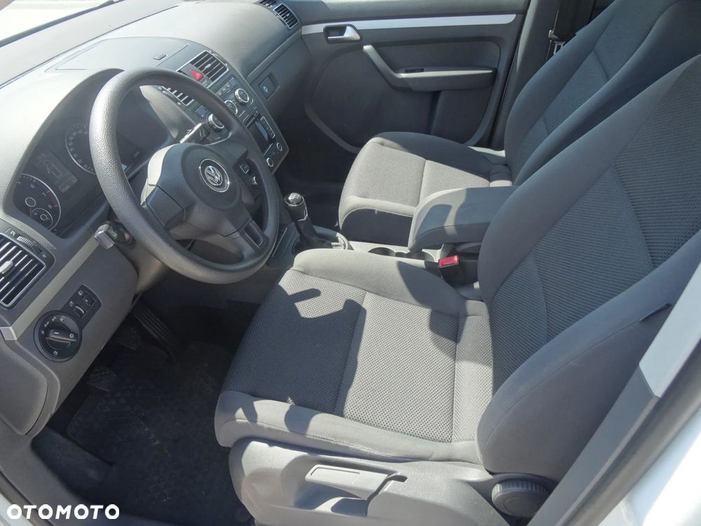 Volkswagen Touran 1.2 TSI BlueMot CityLine - 11