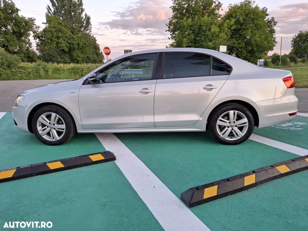 Volkswagen Jetta 1.2 TSI Match - 5