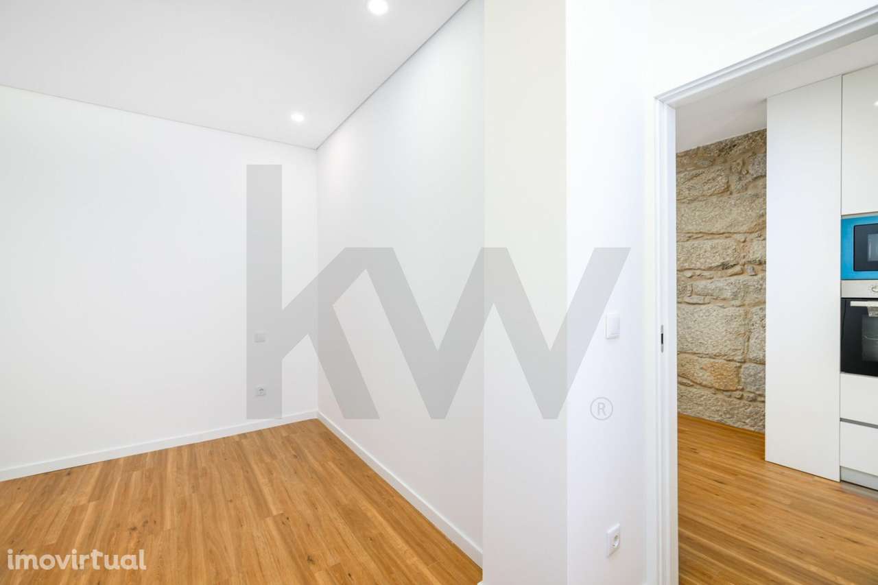 Andar Moradia T3 Renovado — Estação de Campanhã — Último Andar — Porto - Grande imagem: 3/17