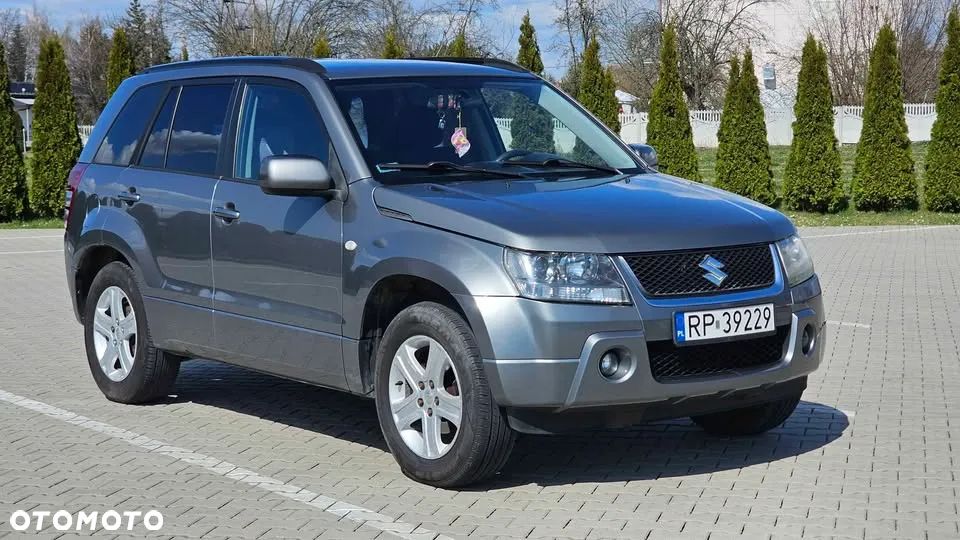 Suzuki Grand Vitara 2.0 - 1
