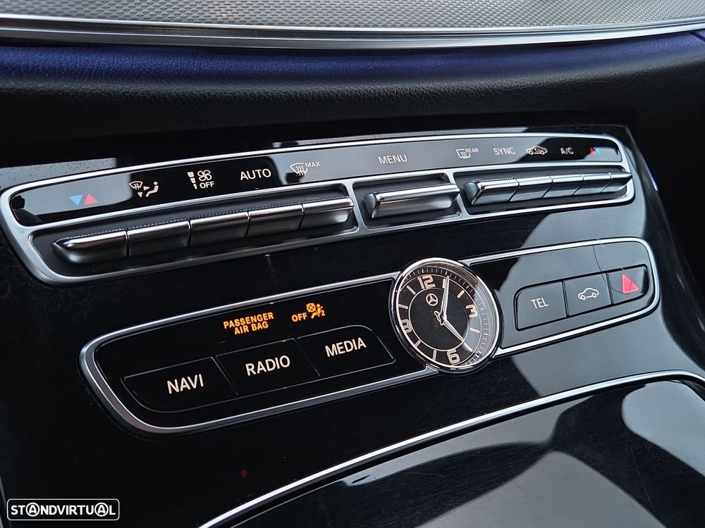 Mercedes-Benz E 220 d AMG - 22