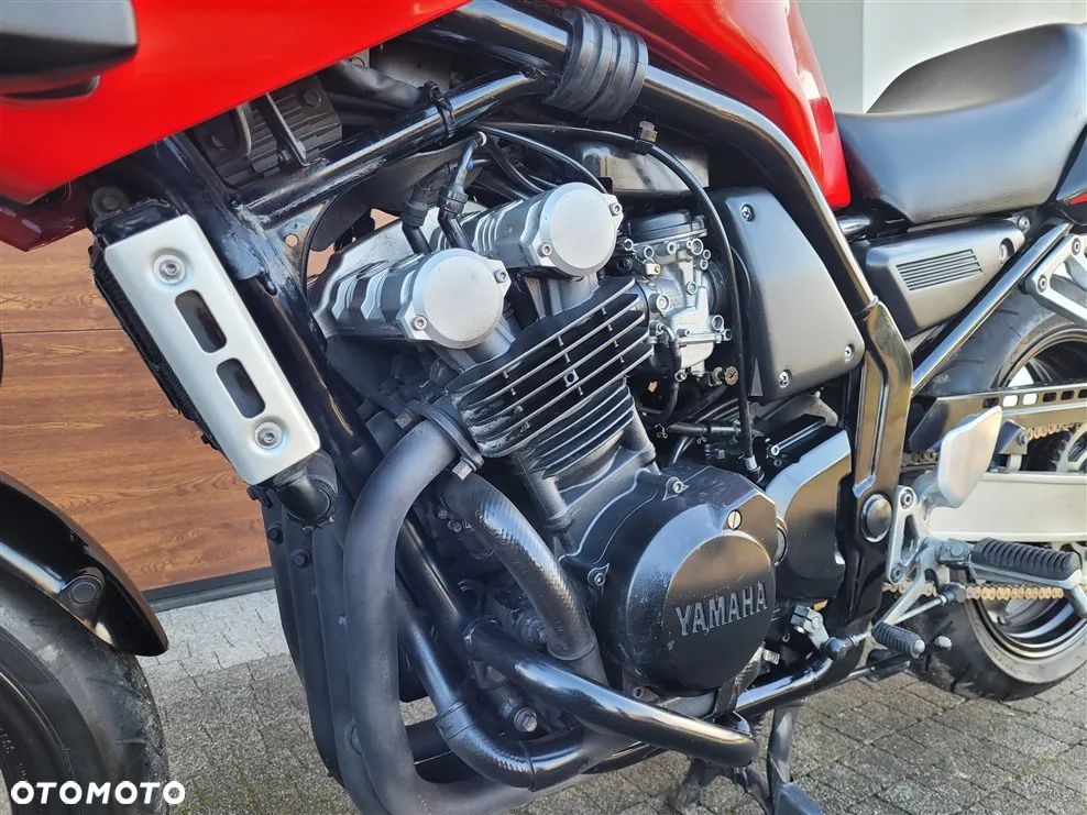 Yamaha FZS - 8