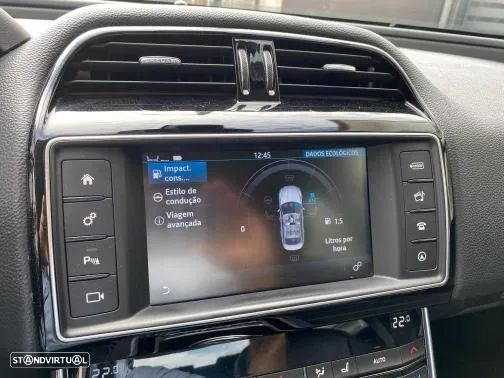 Jaguar XE 2.0 D R-Sport Aut. - 25