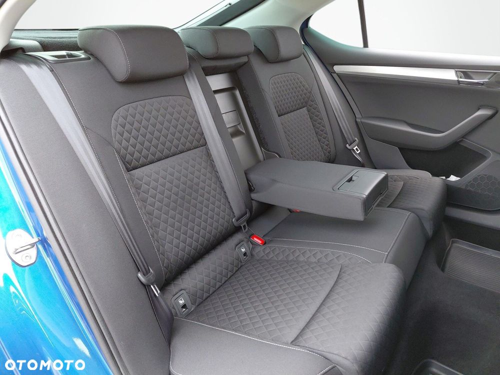 Skoda Superb 1.5 TSI Ambition DSG - 14