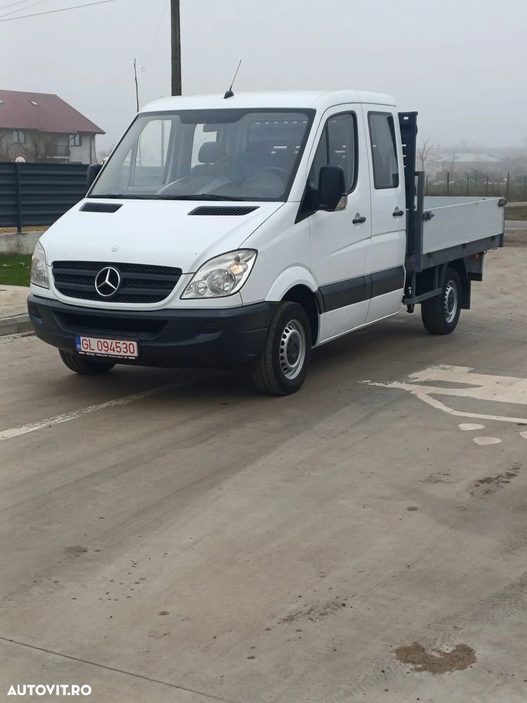 Mercedes-Benz Sprinter - 2