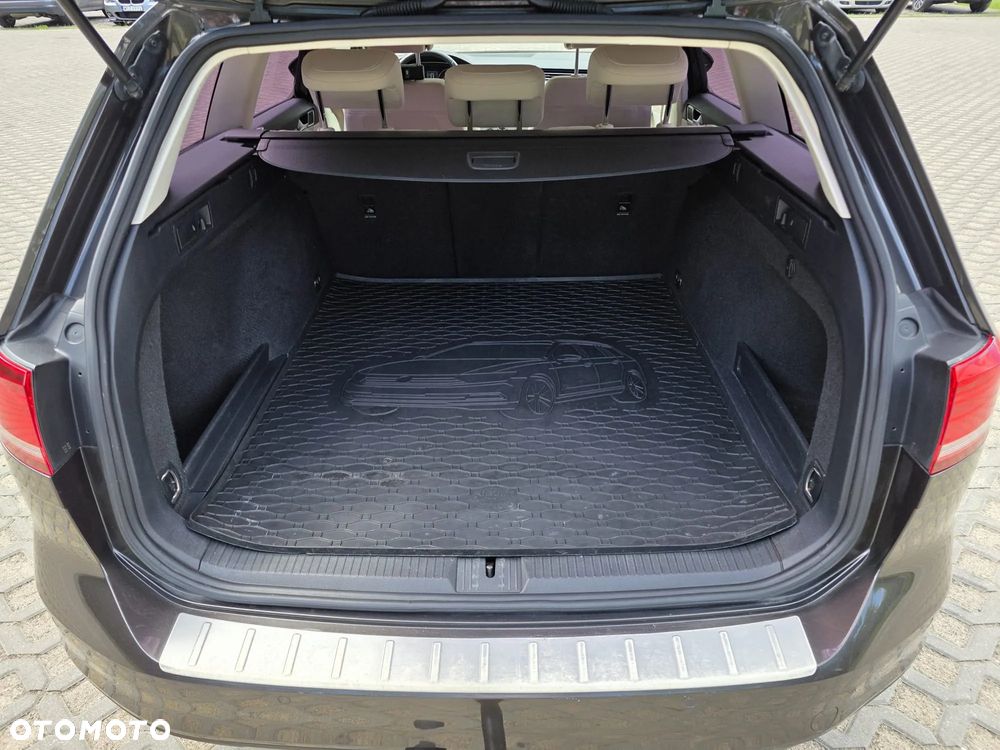 Volkswagen Passat 2.0 TDI BMT Comfortline - 11