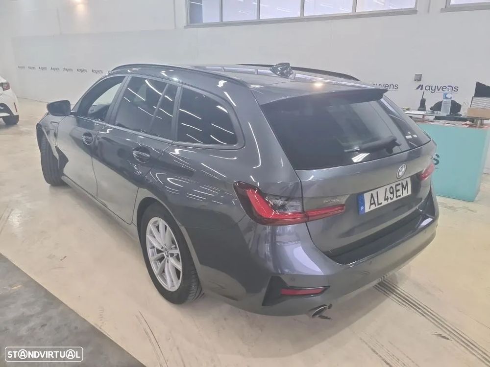 BMW 320 e Touring Corporate Edition Auto - 2