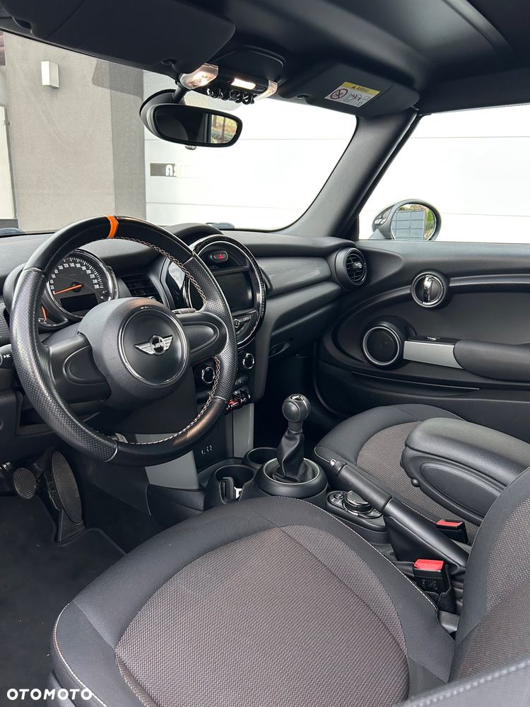 MINI Cooper Sidewalk - 15