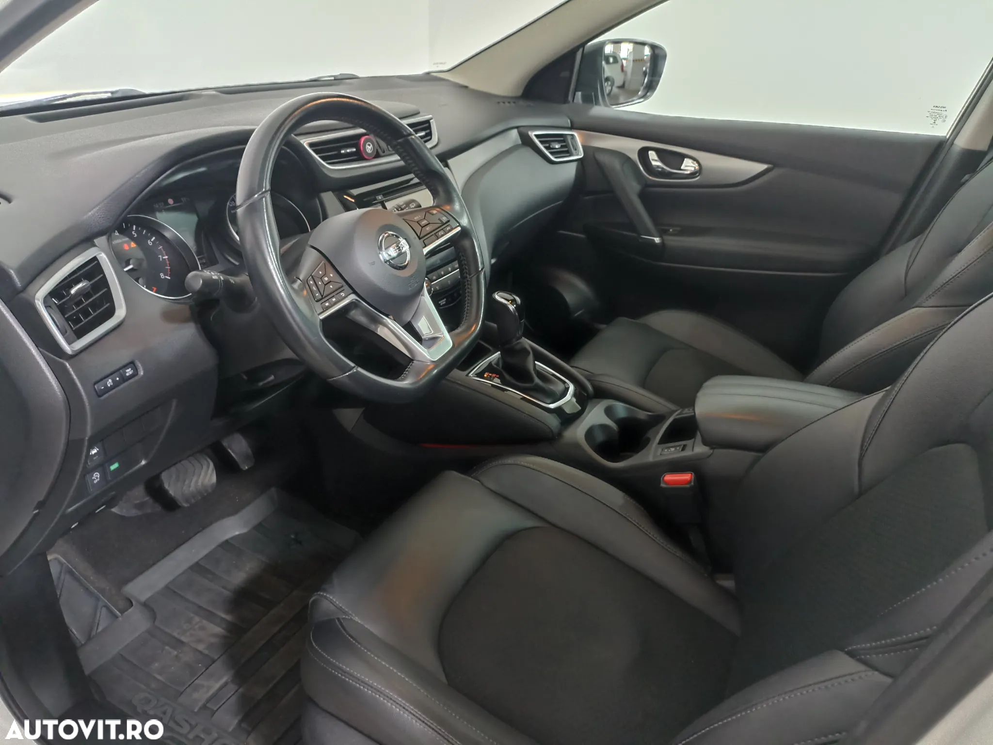 Nissan Qashqai 1.2 DIG-T Start/Stop X-TRONIC Tekna - 12