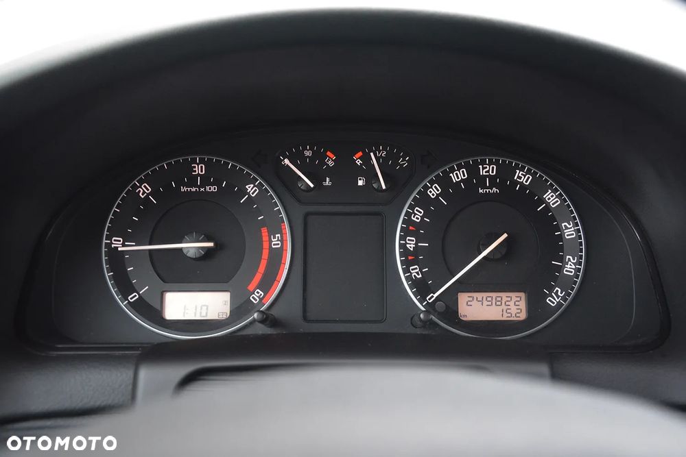 Skoda Superb 2.0 TDI DPF Exclusive - 7