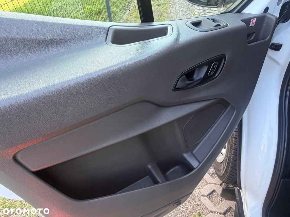 Ford Transit - 10