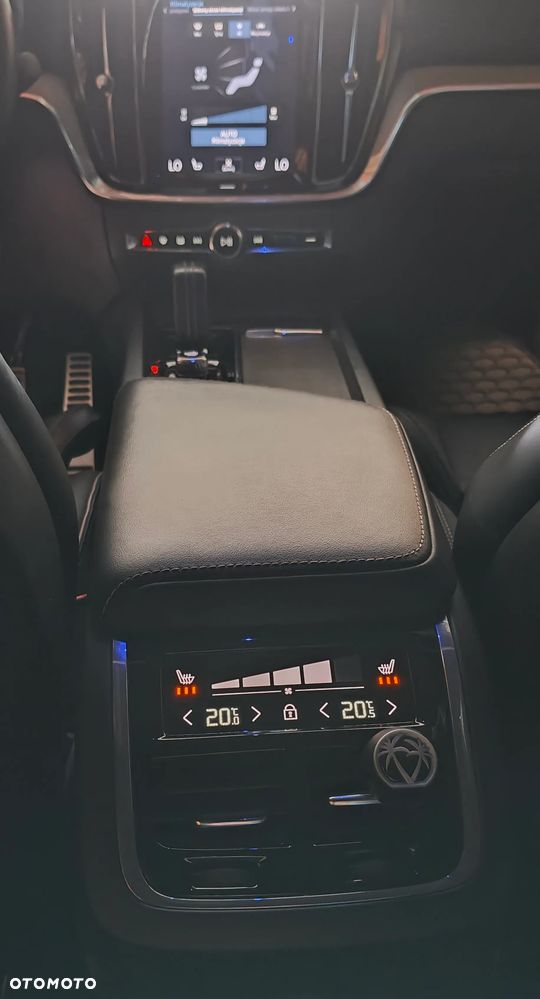Volvo S60 B5 B AWD R-Design - 19