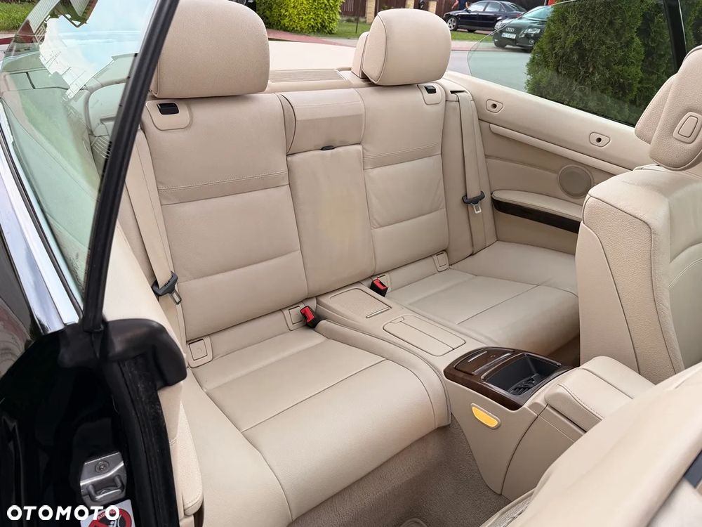 BMW Seria 3 325d Edition Exclusive - 22