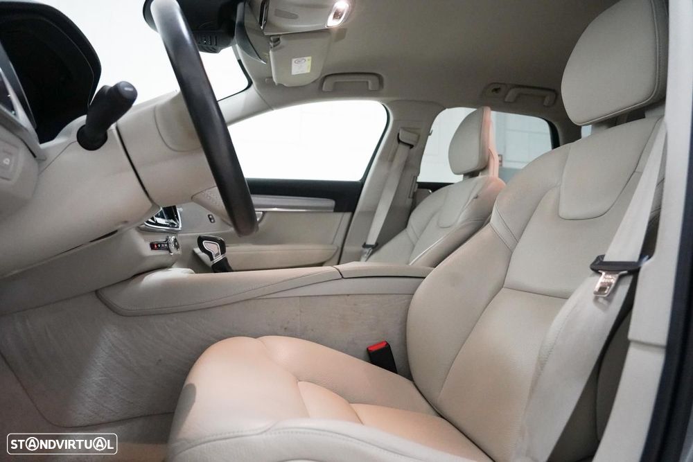 Volvo V90 2.0 D4 Momentum Geartronic - 7
