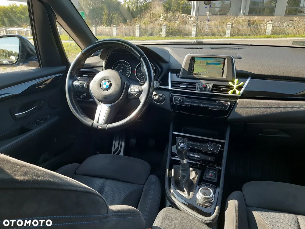 BMW Seria 2 218d M Sport - 29