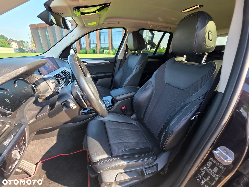 BMW X3 xDrive20d - 12