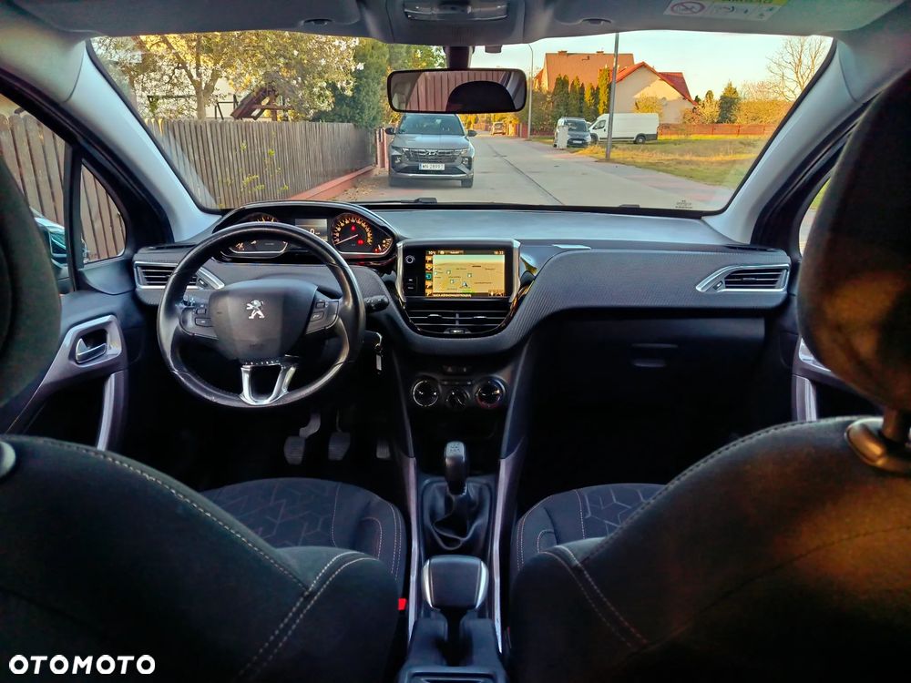 Peugeot 2008 - 12