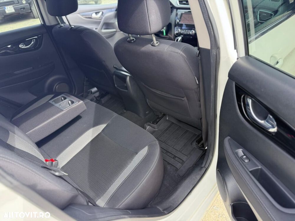 Nissan Qashqai 1.3 157CP 2WD DCT N-Connecta - 25