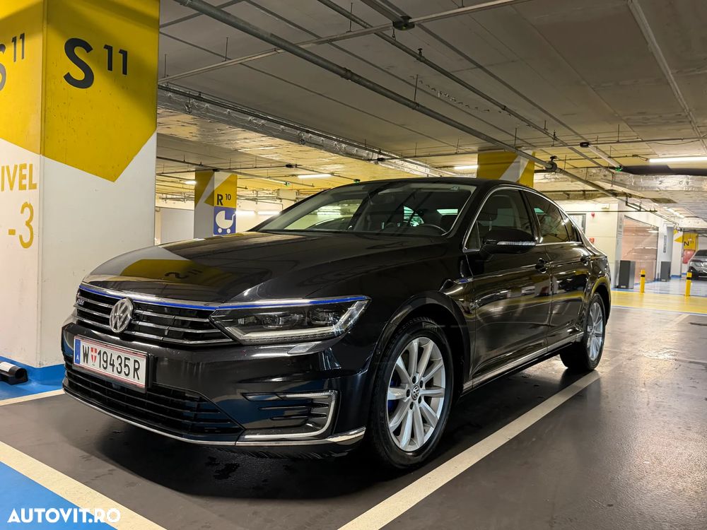 Volkswagen Passat Standard - 1