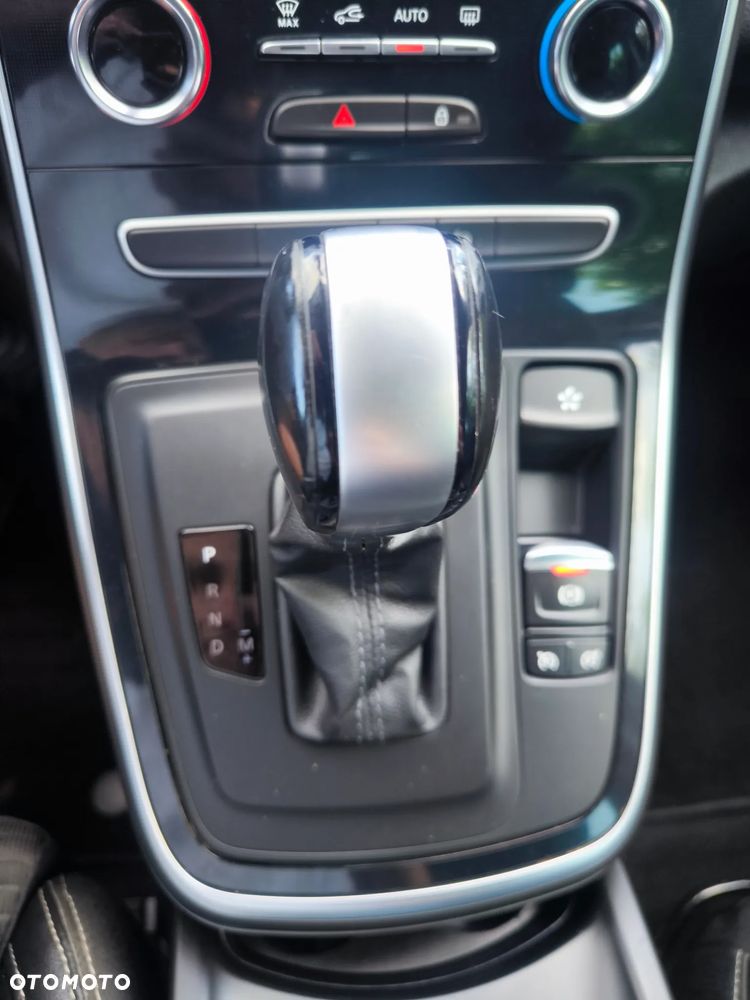 Renault Scenic TCe 140 GPF EDC BOSE EDITION - 29