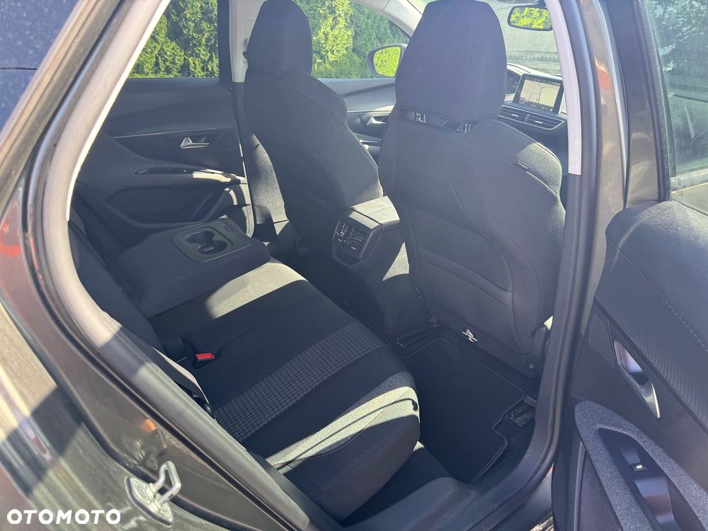 Peugeot 3008 1.6 BlueHDi Active S&S EAT6 - 10