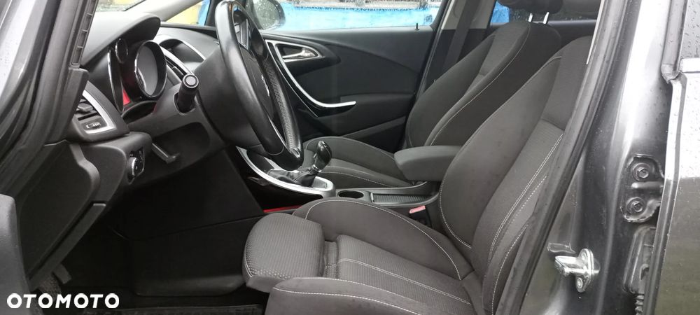 Opel Astra 1.4 Turbo Sports Tourer - 12