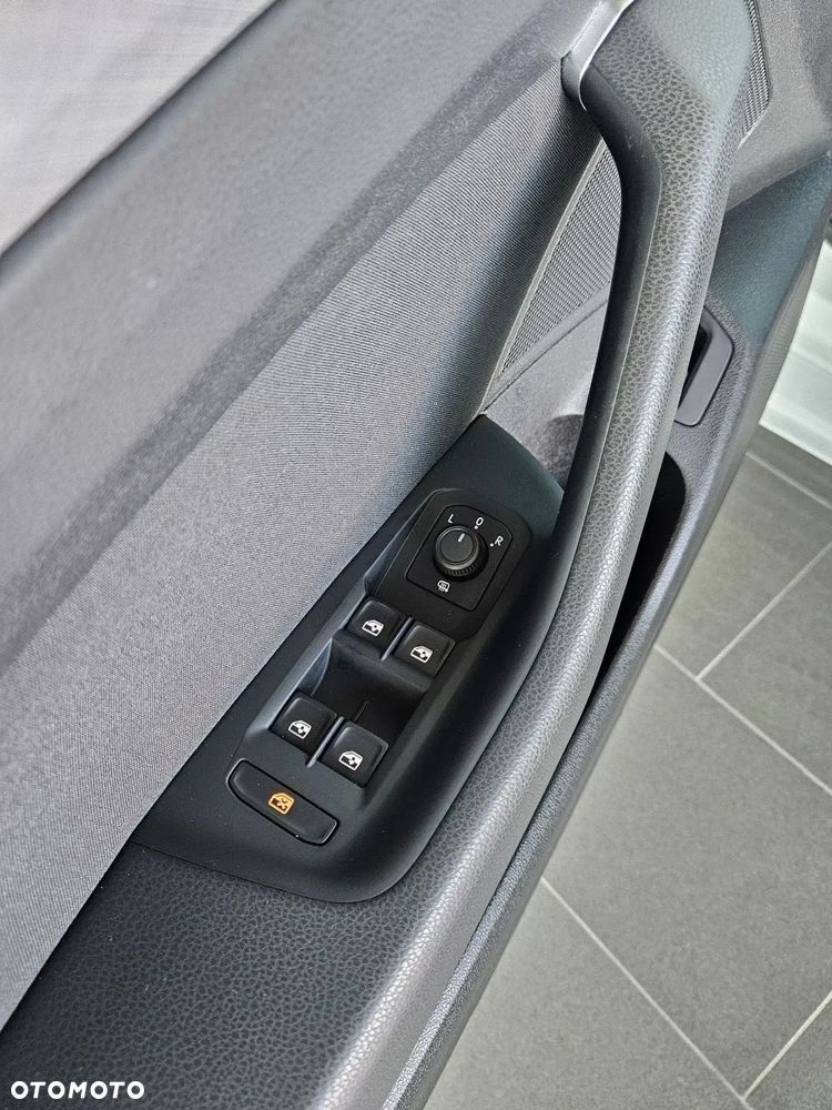 Volkswagen Passat 2.0 TDI EVO Business DSG - 11