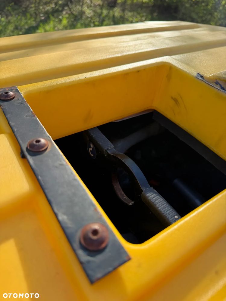 Kubota Kaeser M52 Kompresor Śrubowy Sprężarka 5,7m3. Przyczepka jezdna do rejestracji jako pojazd. 2018 rok. Regulacja ciśnienia bar od 3-8. Silnik Kubota 4cylindry. 50km. Potężna moc. Sprowadzony z Norwegii. Maszyna jak Nowa z Salonu! 1340 mtg. Okazja. Zadbana Maszyna. Dokumenty do rejestracji, książka KAESER - 35