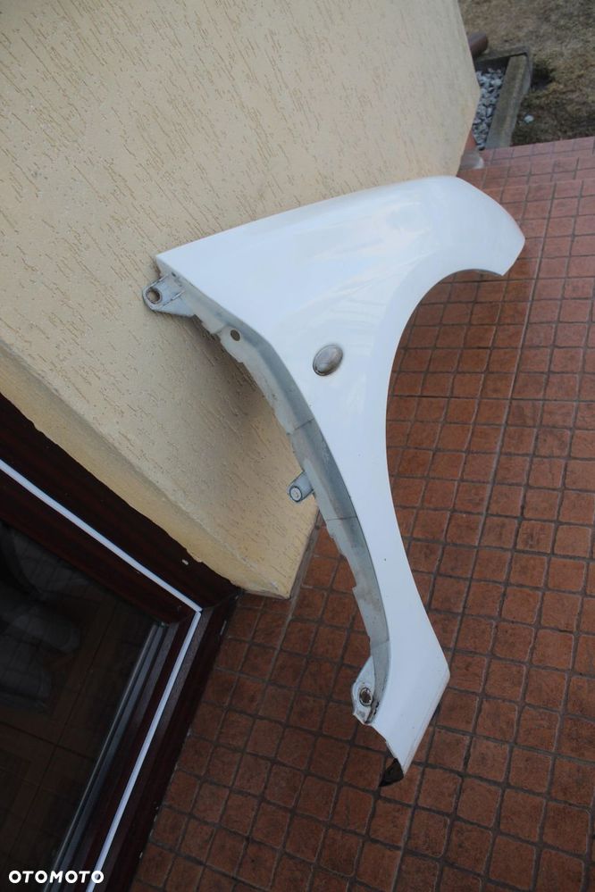 BŁOTNIK PRAWY PRZEDNI PRZÓD PEUGEOT 307 - 5