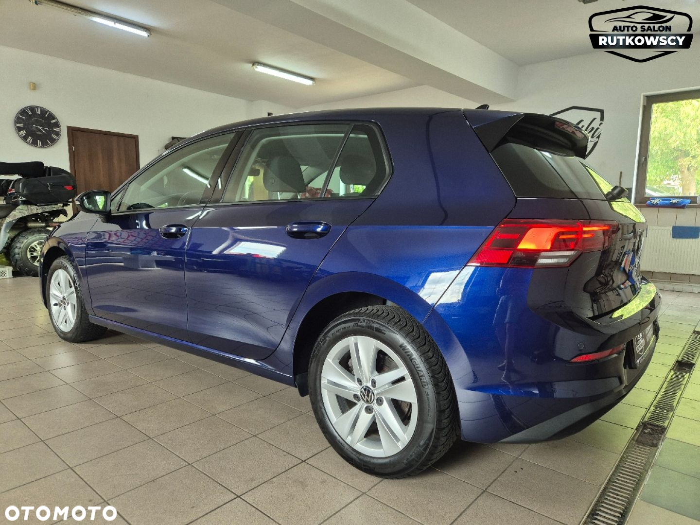 Volkswagen Golf - 11