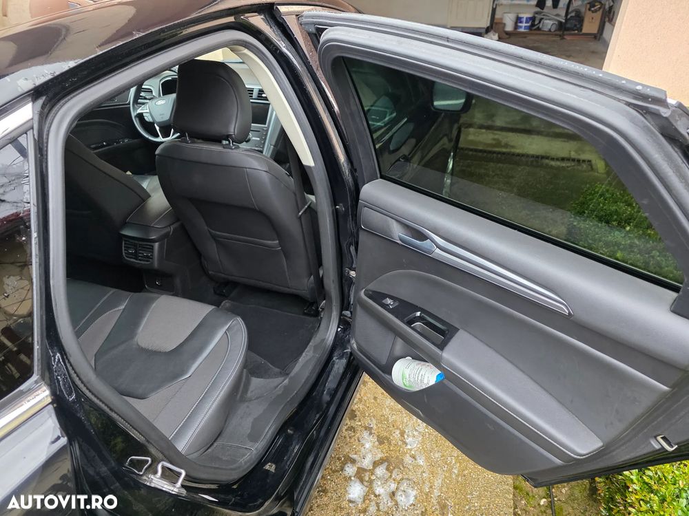 Ford Mondeo 2.0 TDCI PowerShift Titanium - 11