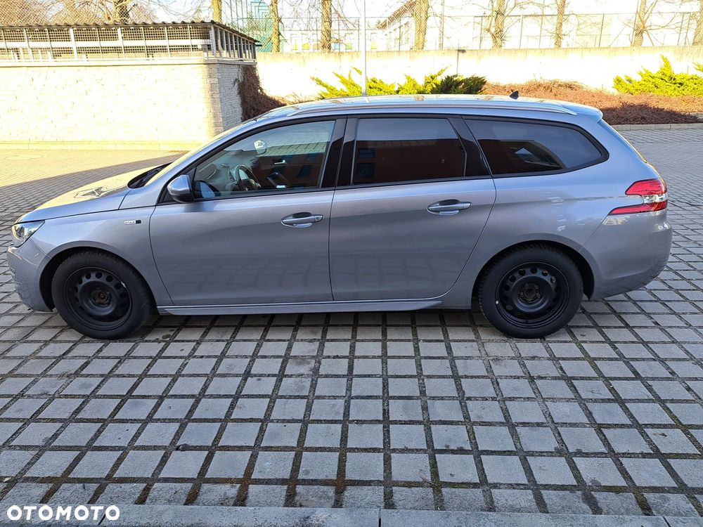 Peugeot 308 - 4