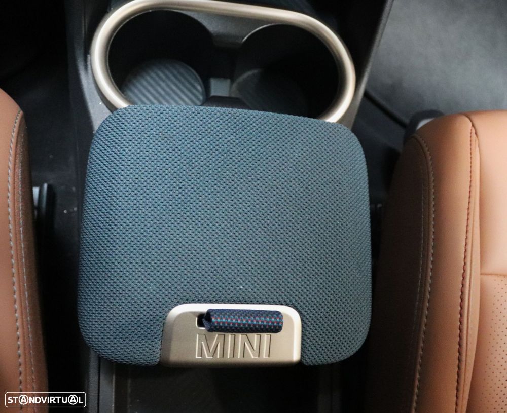 MINI Countryman E Favoured L - 26