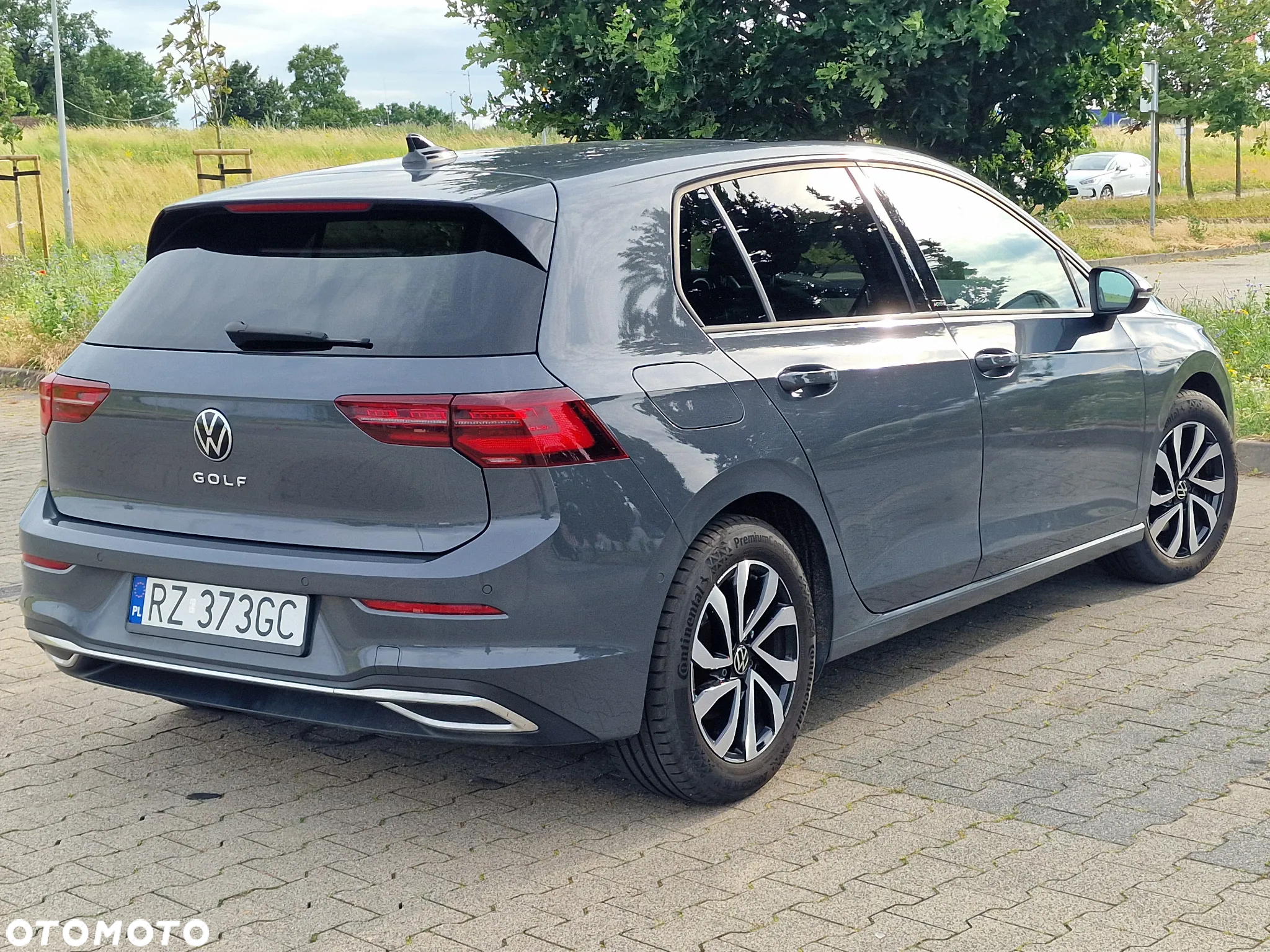 Volkswagen Golf 2.0 TDI SCR DSG Life - 2
