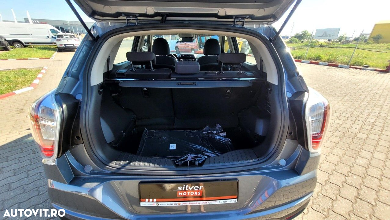 SsangYong Tivoli - 10