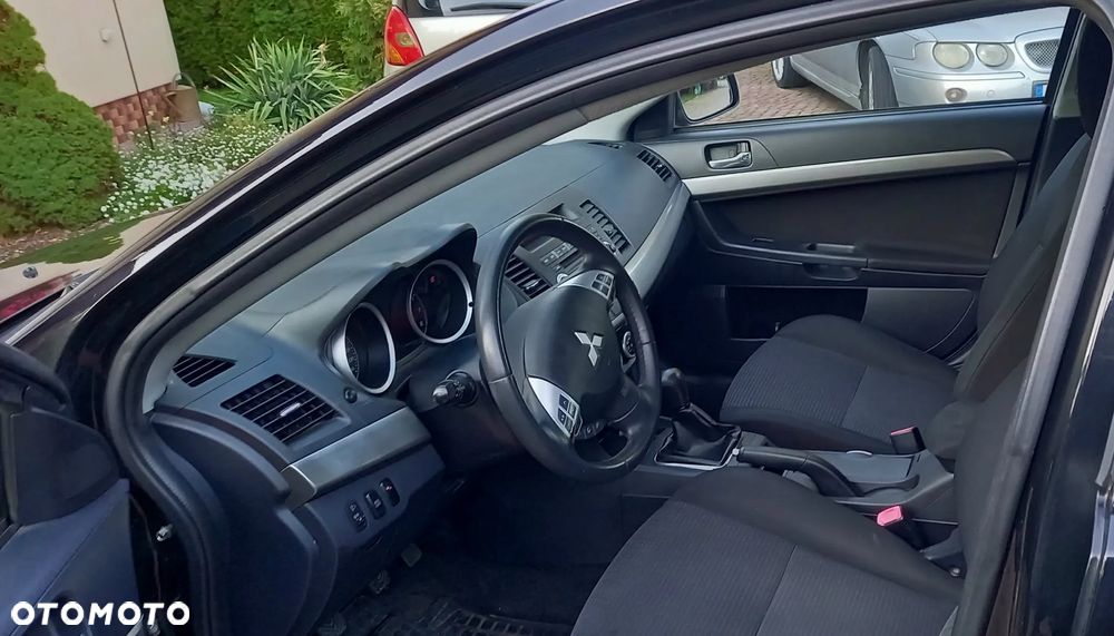 Mitsubishi Lancer 1.8 Inform - 7