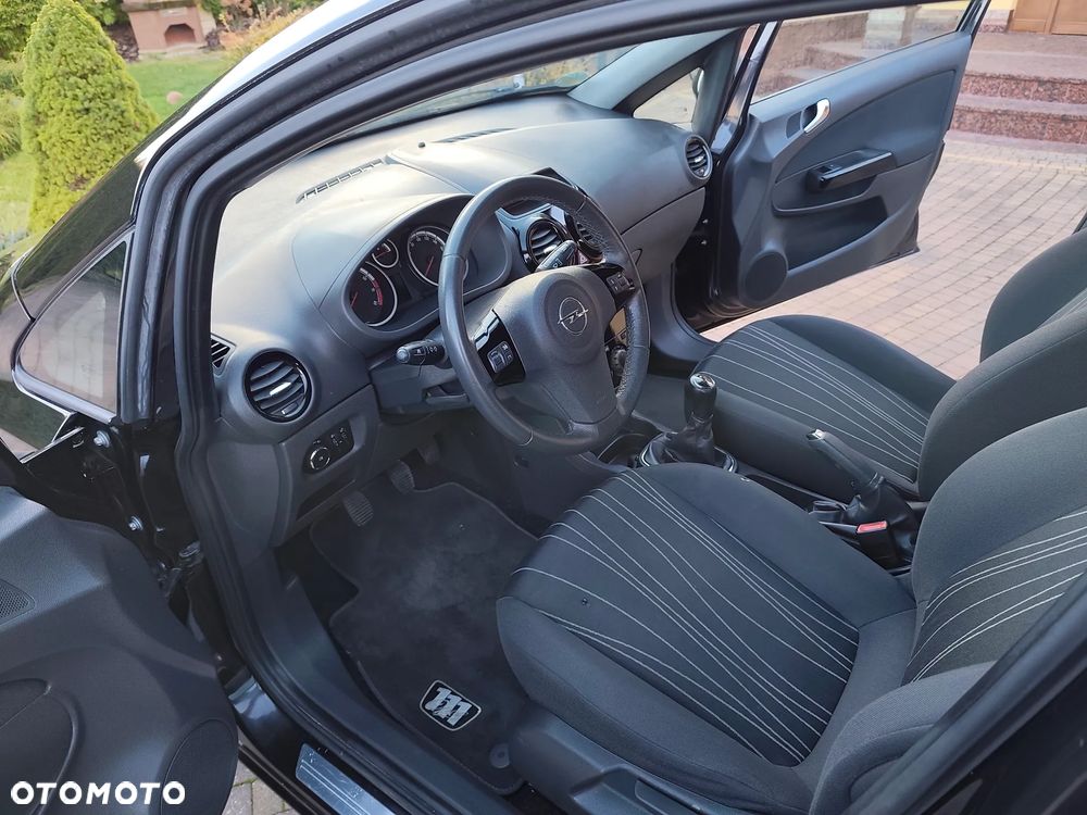 Opel Corsa 1.4 16V Edition - 10