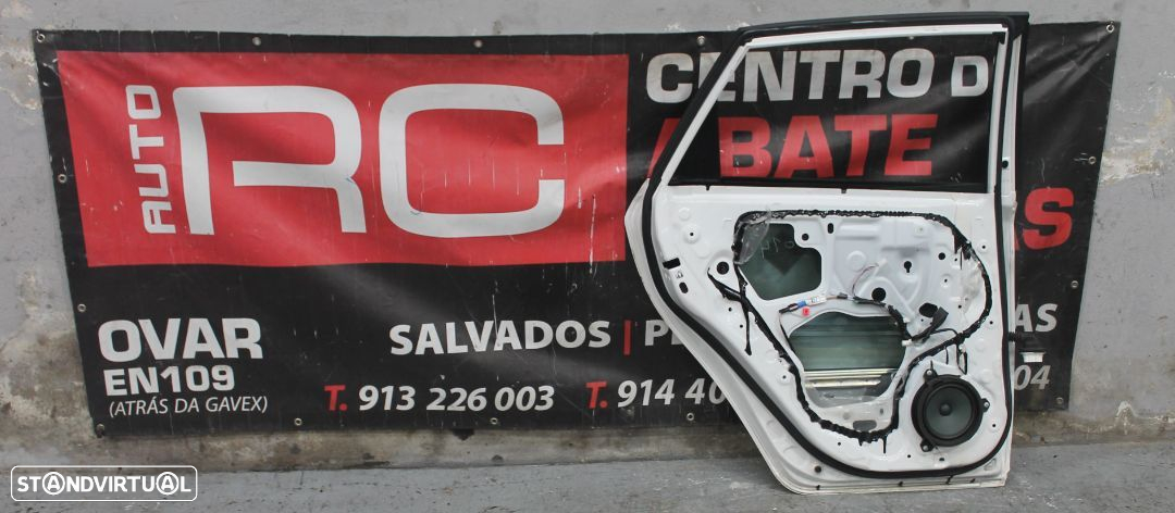 Porta de Trás do Lado Direito Toyota Auris - 2