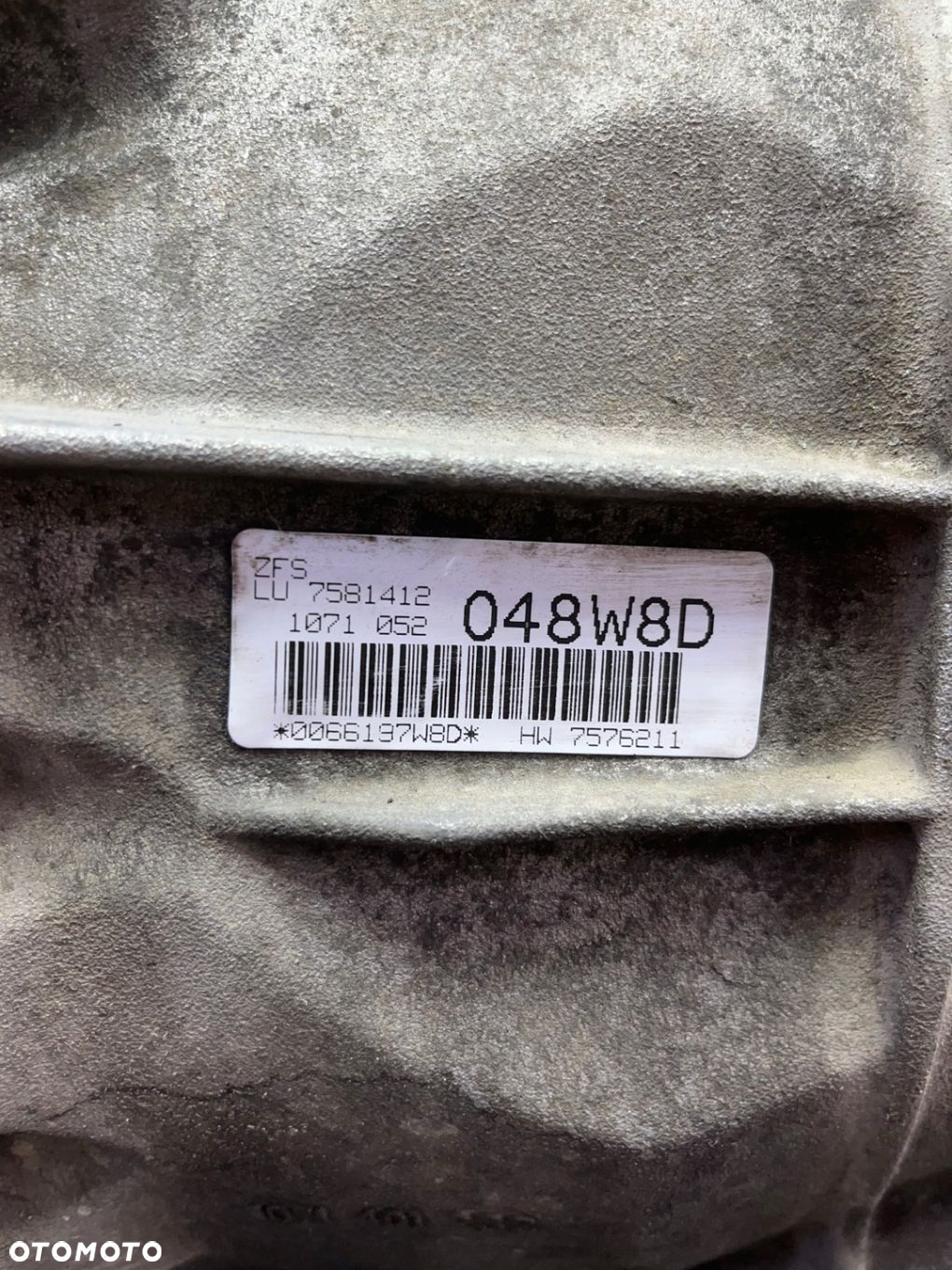 SKRZYNIA BIEGÓW AUTOMATYCZNA 6HP-21X W8D BMW E60 E61 LCI 525xd OE 7581412 - 5