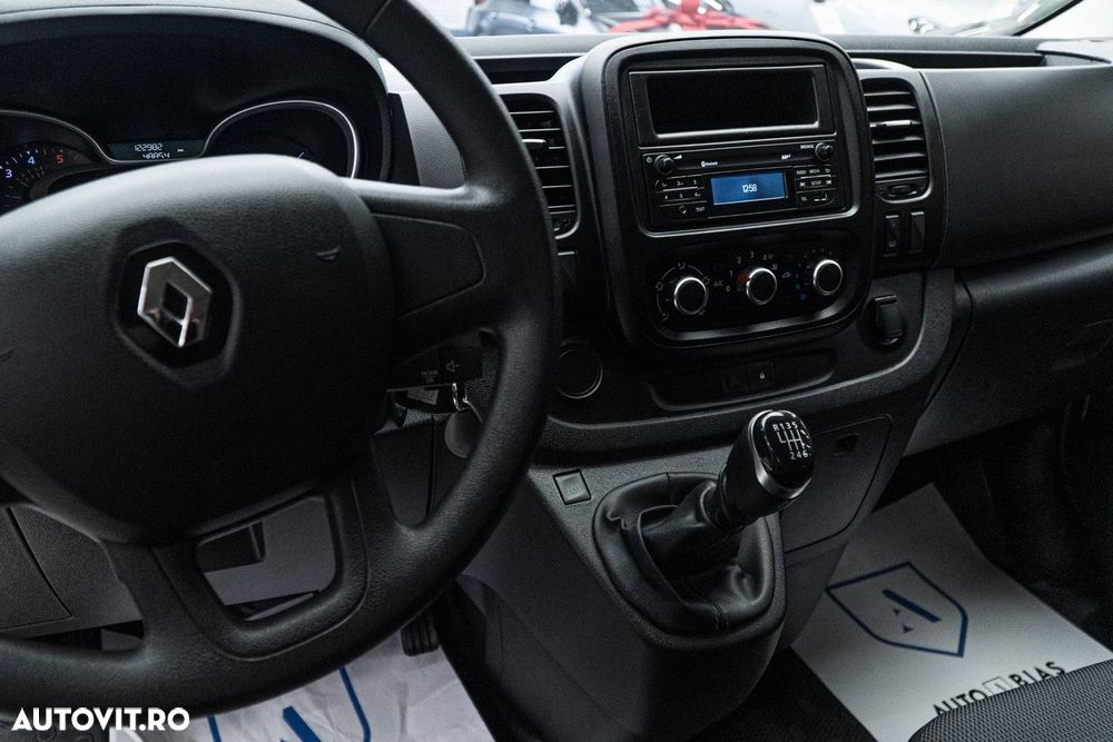 Renault Trafic 2.0 Blue dCi 120 Combi L2H1 8+1 locuri Authentique - 16