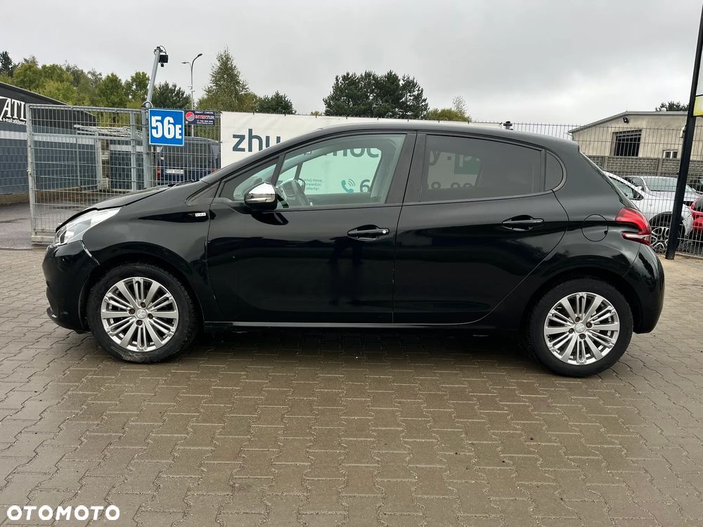 Peugeot 208 PureTech 82 Style - 9