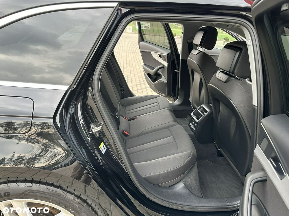Audi A4 Avant 2.0 TDI ultra S tronic sport - 16