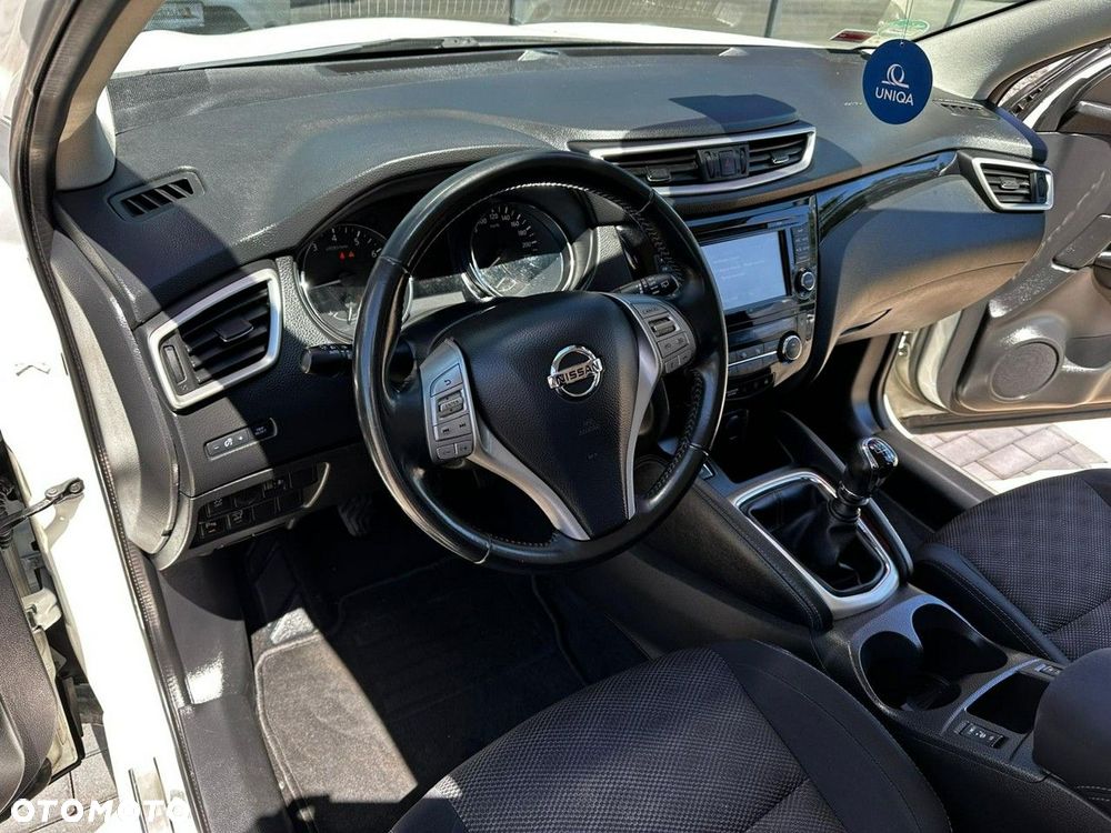 Nissan Qashqai - 10