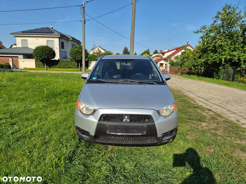 Mitsubishi Colt - 4